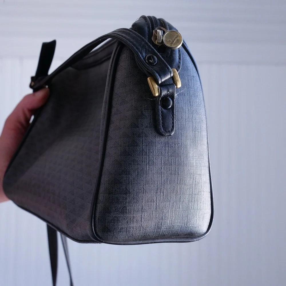 Vintage 80s Liz Claiborne crossbody bag